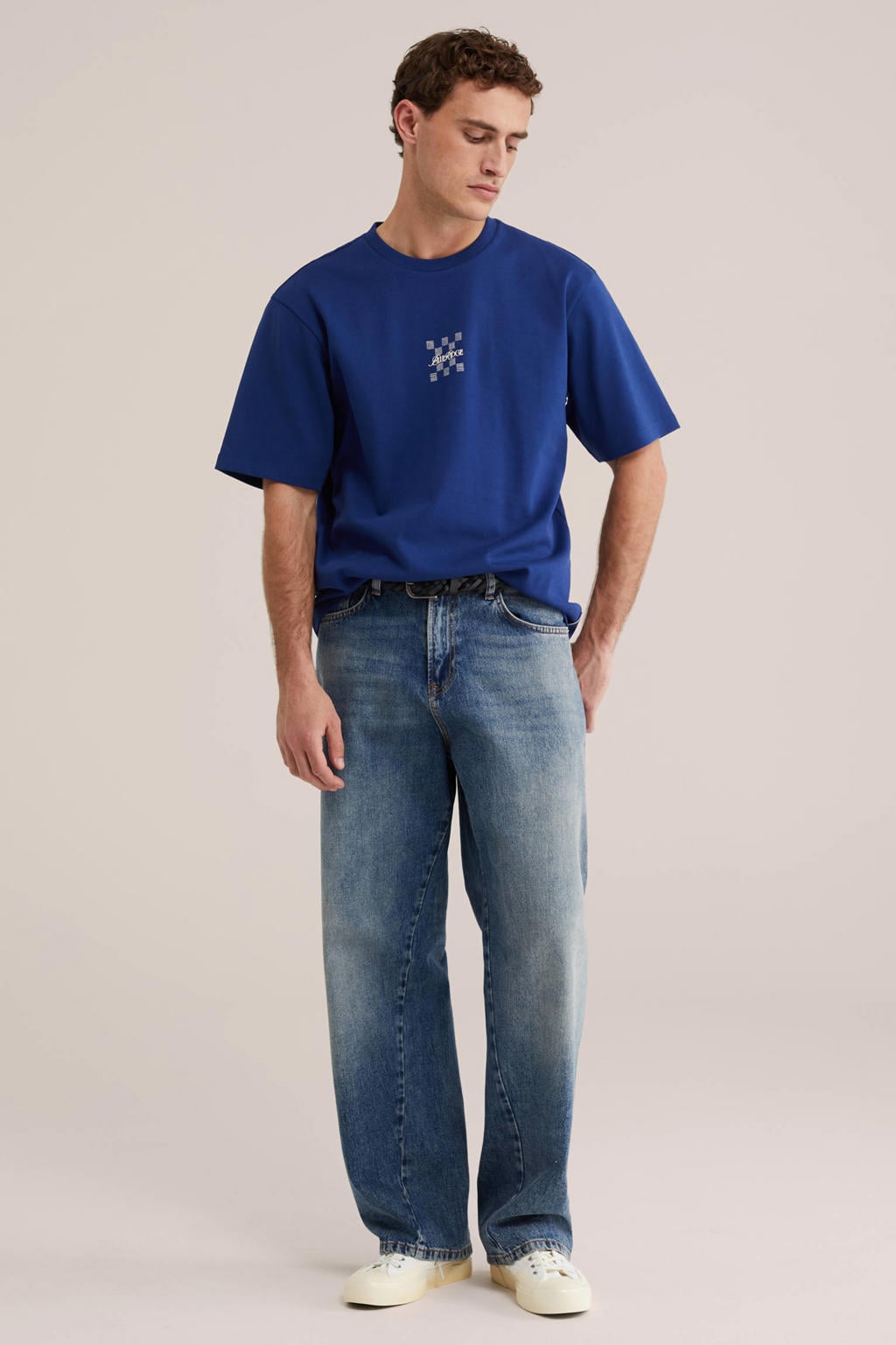 Marineblauw heren WE Fashion Blue Ridge relaxed T-shirt blauw van katoen met backprint, korte mouwen en ronde hals