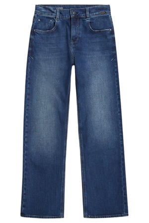 loose fit jeans