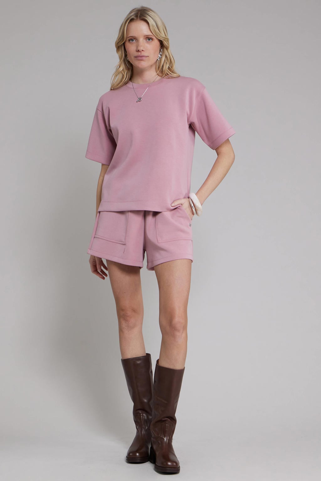 Oudroze dames Pink Noir regular waist sweatshort van polyester met elastische tailleband en effen