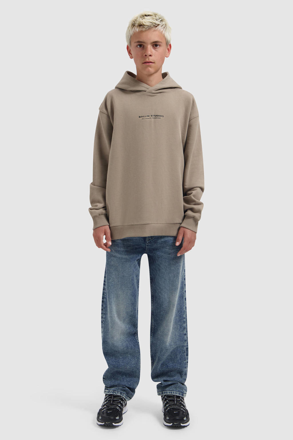 Ballin hoodie met backprint - taupe