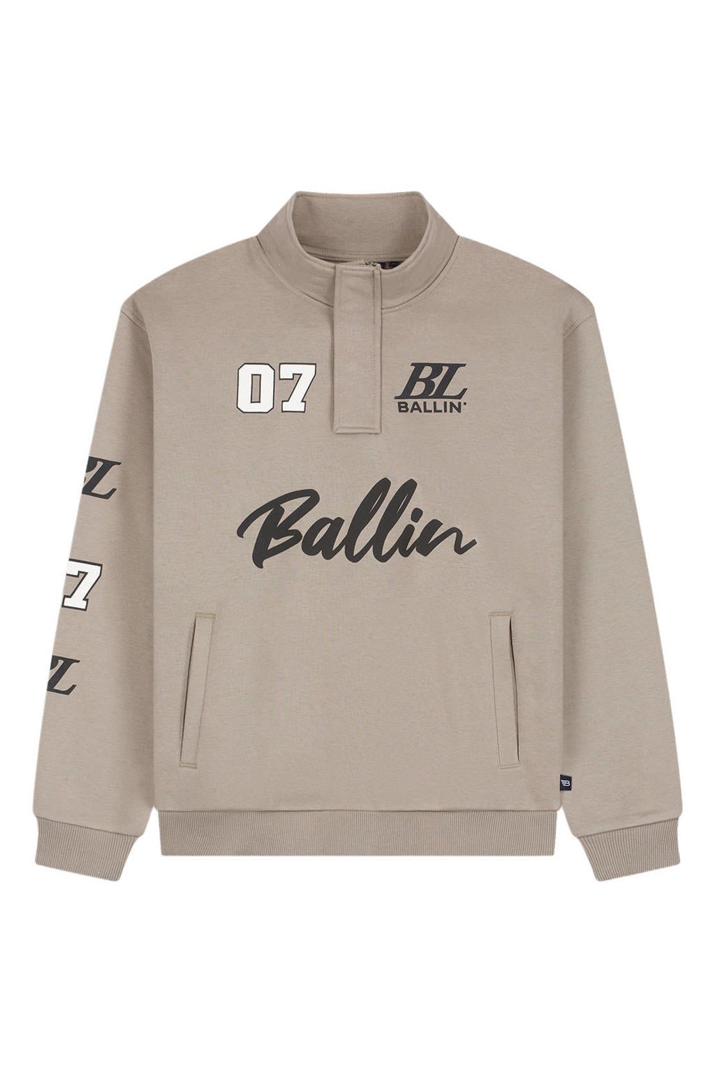 Taupe jongens Ballin boxy sweater en tekst met backprint, lange mouwen, opstaande kraag en halve rits