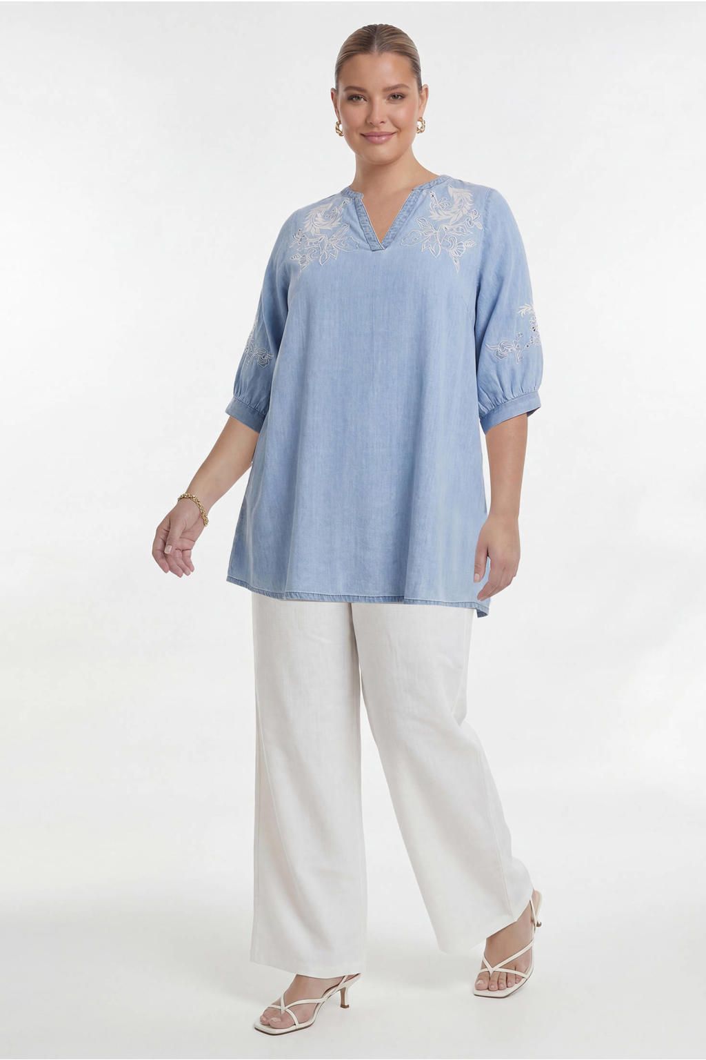 YOEK tuniek broderie light blue denim