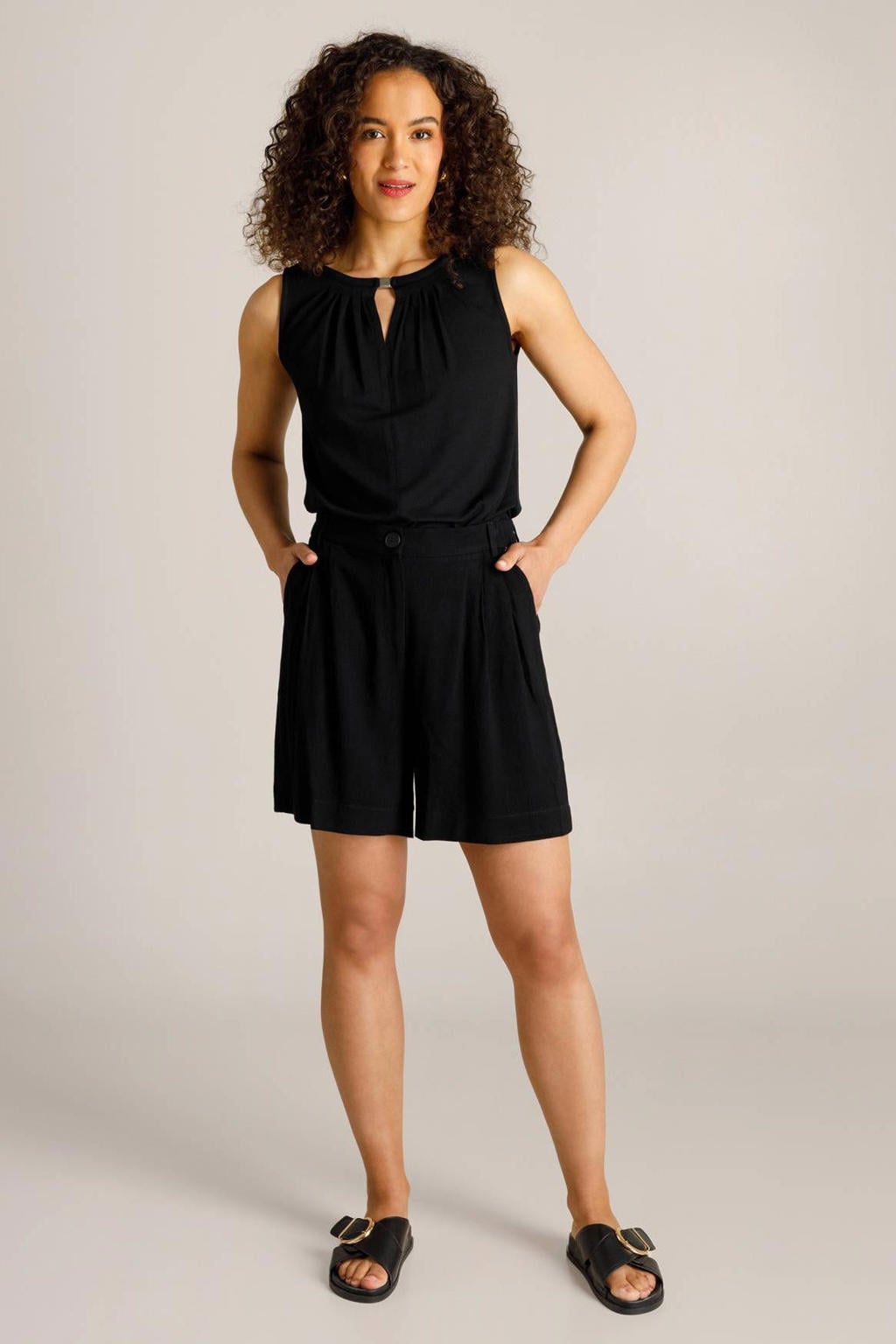 Zwarte dames Ivy Beau regular waist bermuda short van viscose met loose fit, rits- en knoopsluiting en effen