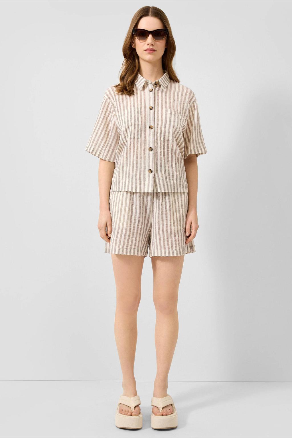 QS loose fit gestreepte seersucker blouse - bruin
