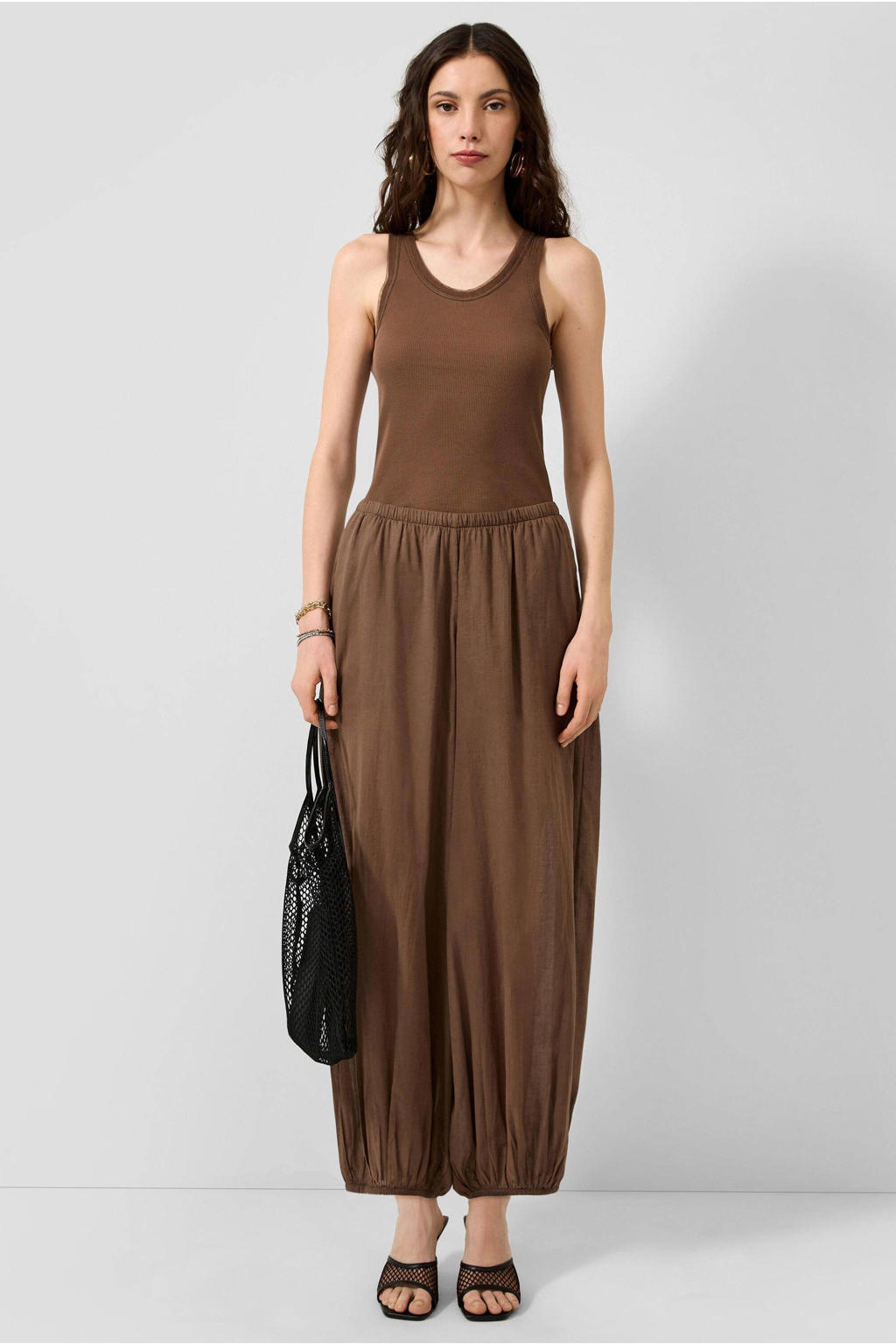Bruine dames QS ballonbroek van katoen met high waist, elastische tailleband en effen