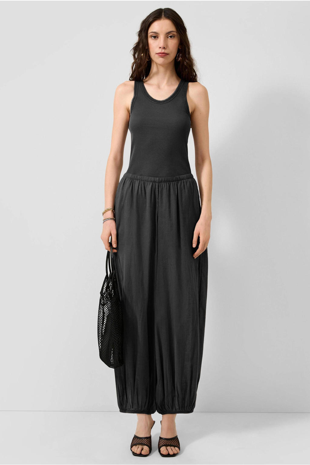Zwarte dames QS ballonbroek van katoen met high waist, elastische tailleband en effen
