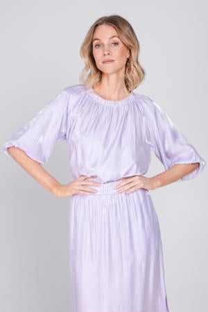 top lila