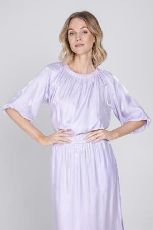 top lila