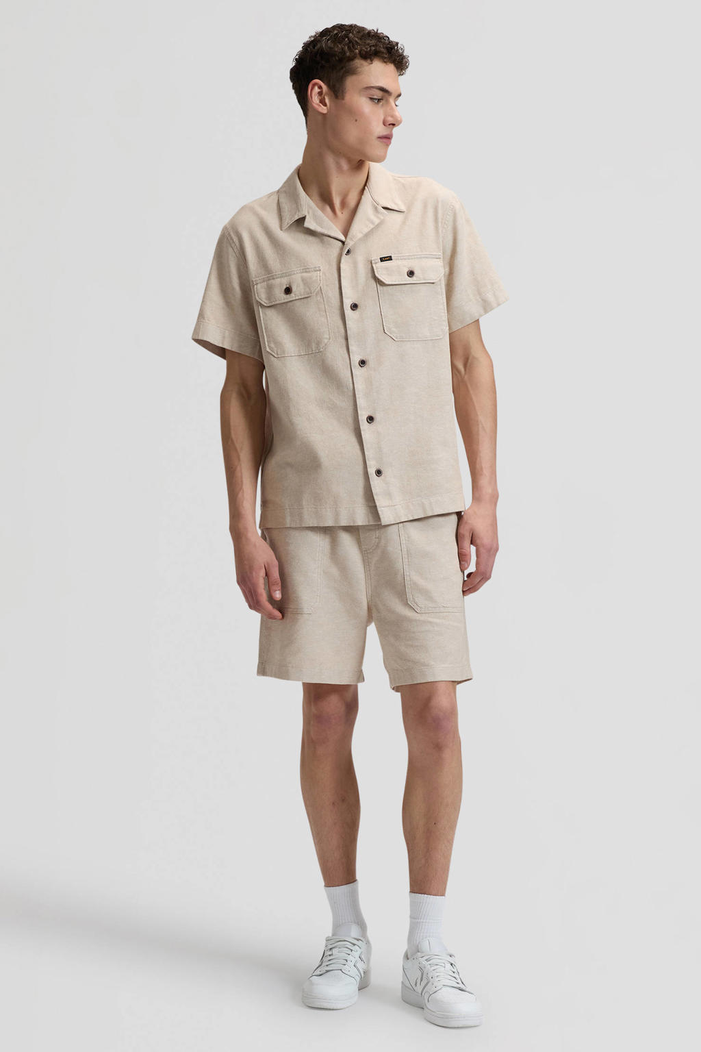 Taupe heren Lee regular casual overhemd van linnen met effen, korte mouwen en knoopsluiting