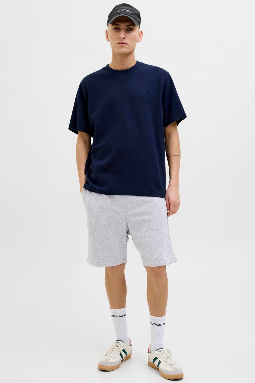 JACK & JONES PANTS STUDIO JPSTGORDON BRADLEY regular sweatshort lichtgrijs