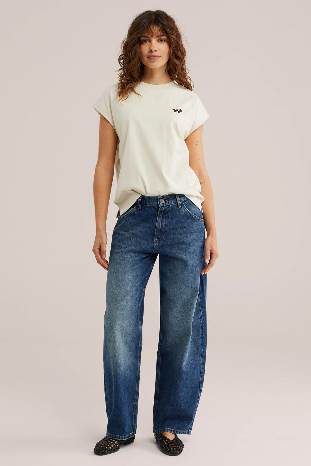 Ecru en zwarte dames WE Fashion T-shirt van katoen met backprint, korte mouwen en ronde hals