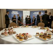 thumbnail: BonBistro Petitfour Bordjes Yong Squito 10 x 10 cm - Wit - 6 stuks