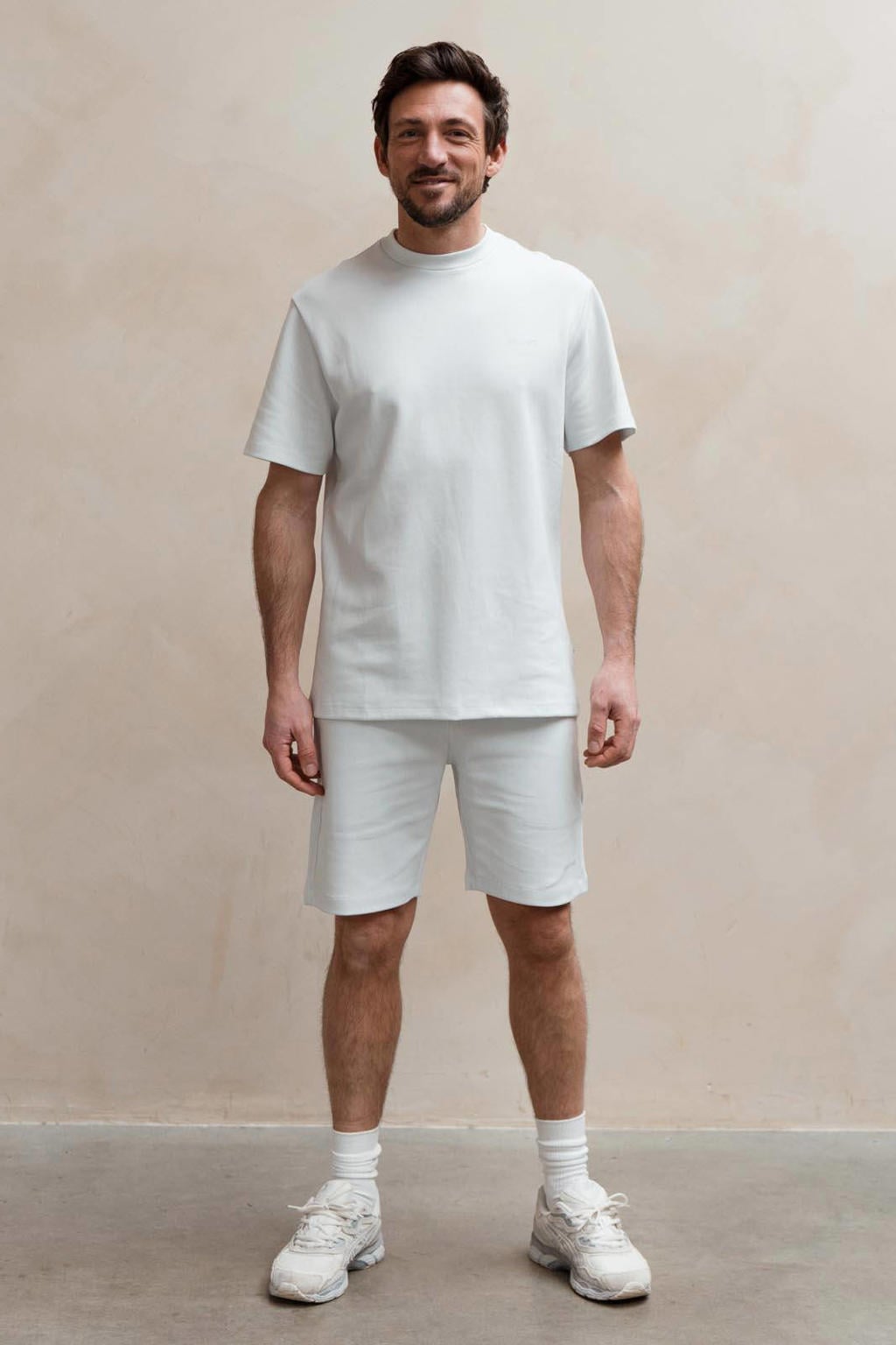 Kultivate Luxury regular sweatshort lichtblauw