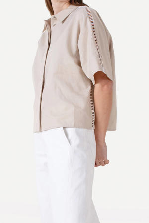 blouse beige