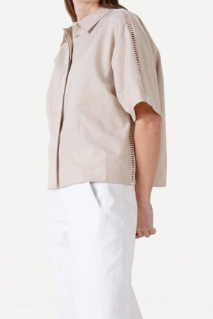 blouse beige