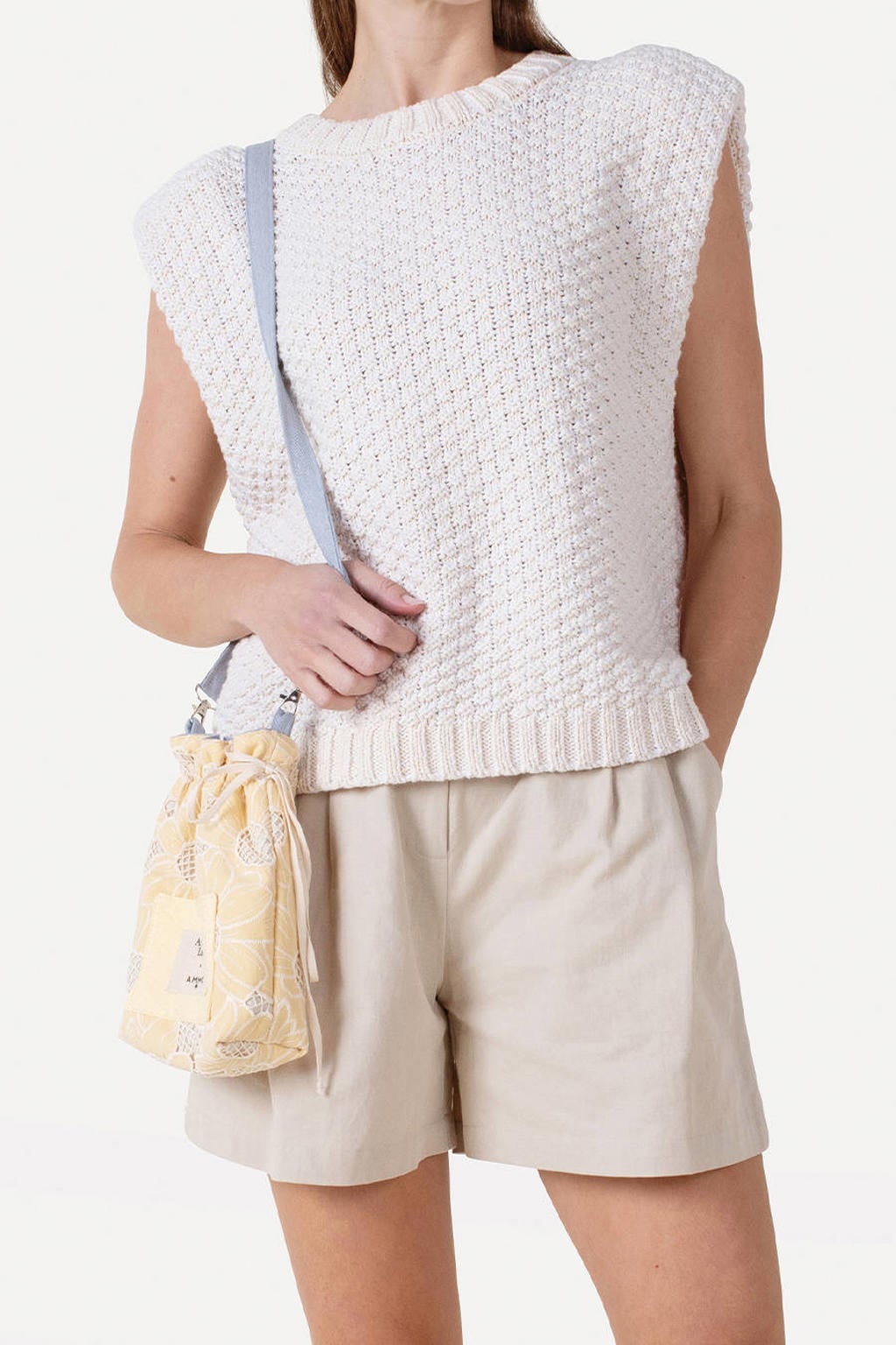 Witte dames Another-Label top gebreid met effen en ronde hals