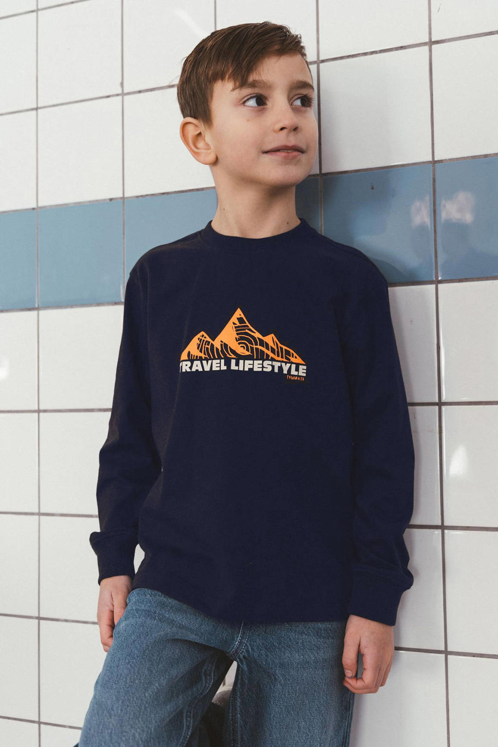 Donkerblauwe jongens TYGO & vito jersey longsleeve met lange mouwen, ronde hals en geribde boorden