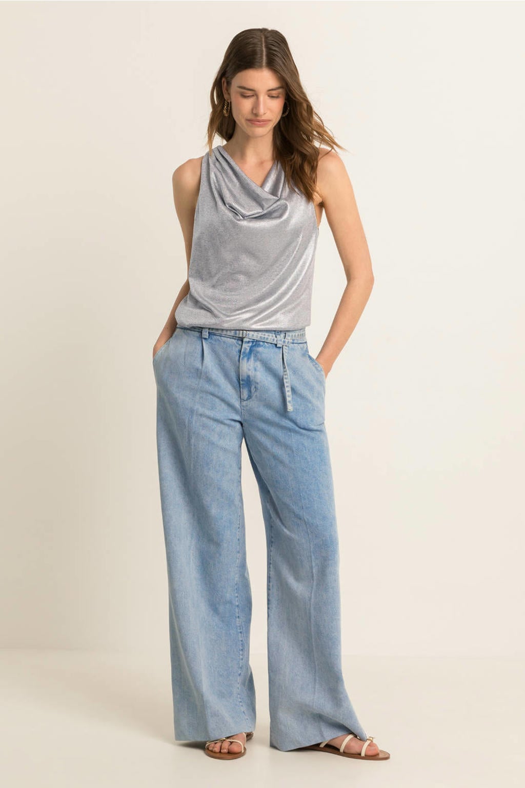 Zilverkleurige dames Expresso top van polyester met effen, watervalhals en lurex