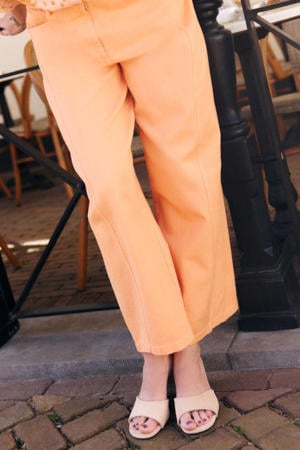 barrel jeans oranje