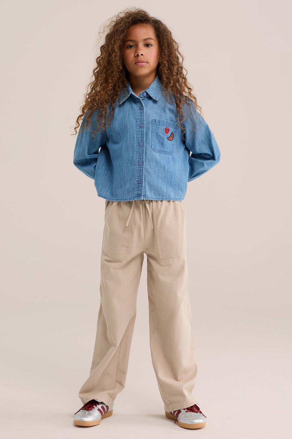Beige meisjes WE Fashion loose fit casual broek van katoen met regular waist, elastische tailleband met koord en effen