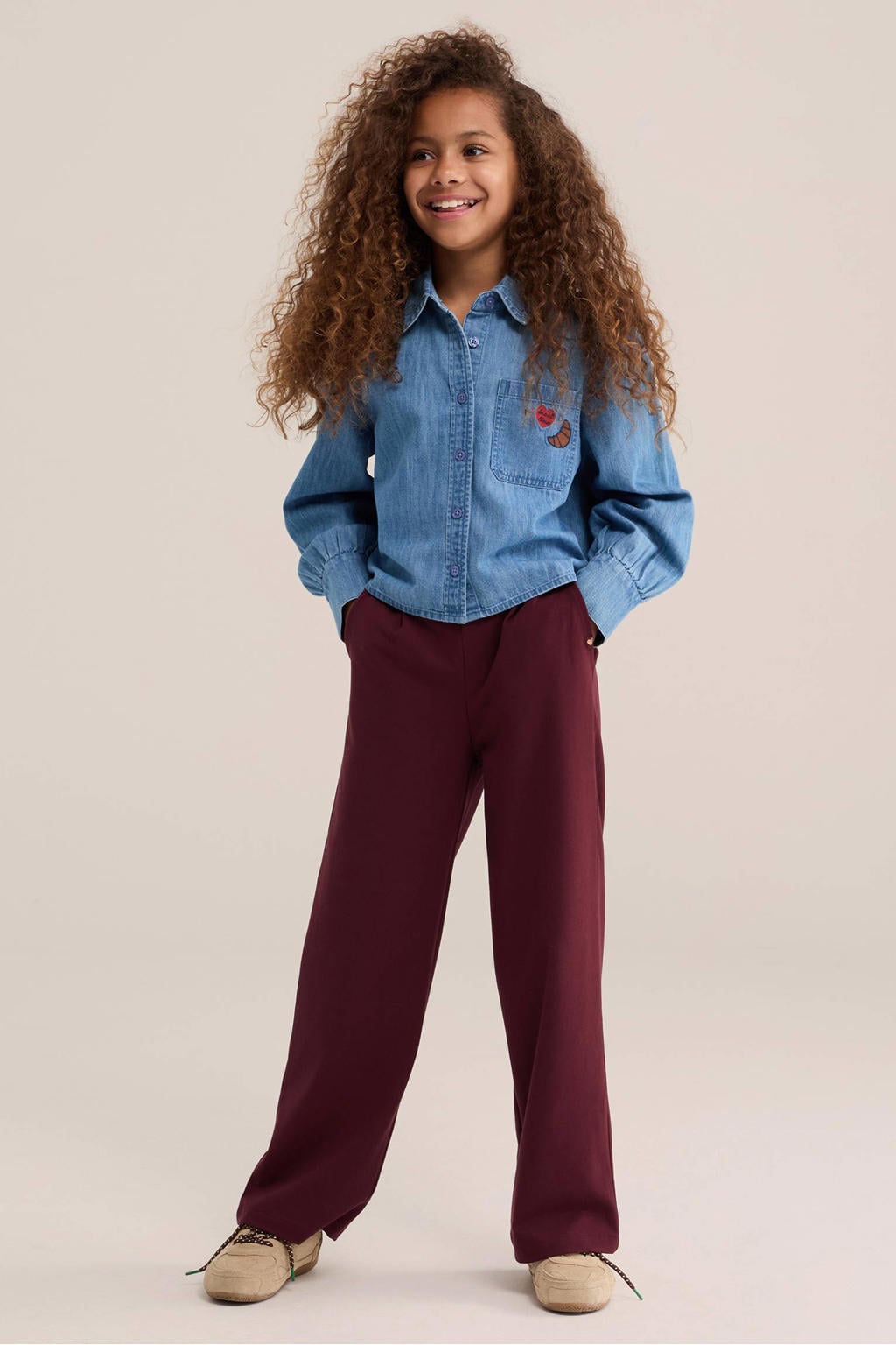 Donkerrode meisjes WE Fashion loose fit pantalon van polyester met elastische tailleband en effen