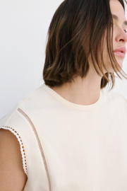 thumbnail: Mango top broderie beige