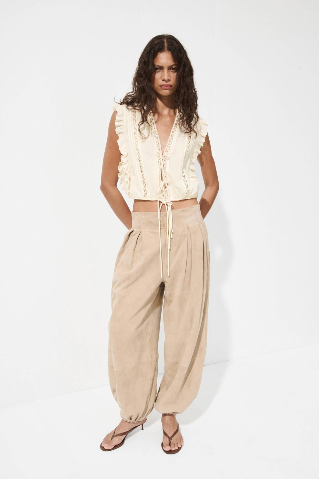 Beige dames Mango top broderie met effen en V-hals