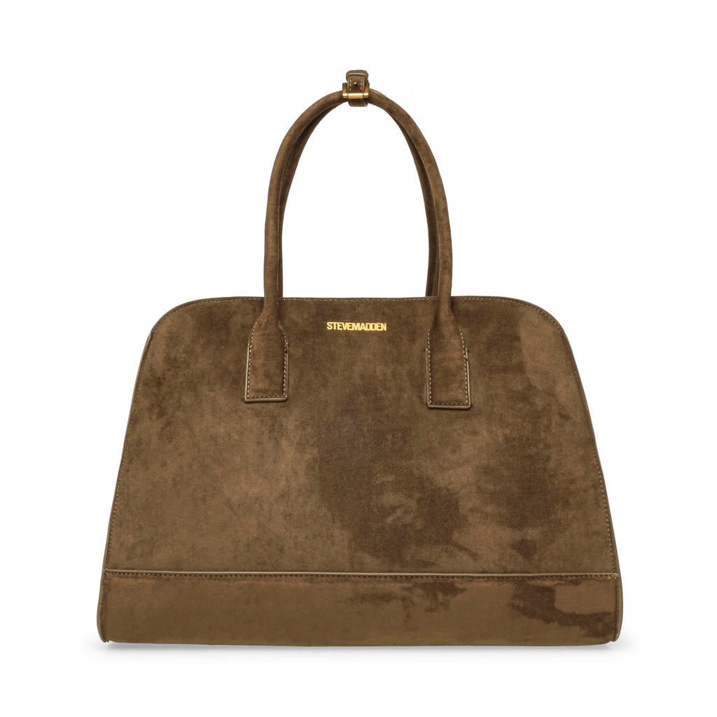 Steve Madden shopper Bryleigh bruin