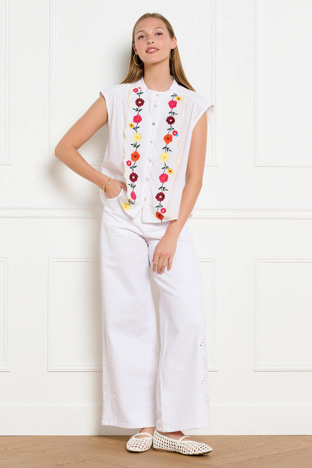 Ecru en multikleurige dames LOLALIZA top van polyester met effen, korte mouwen en borduursels