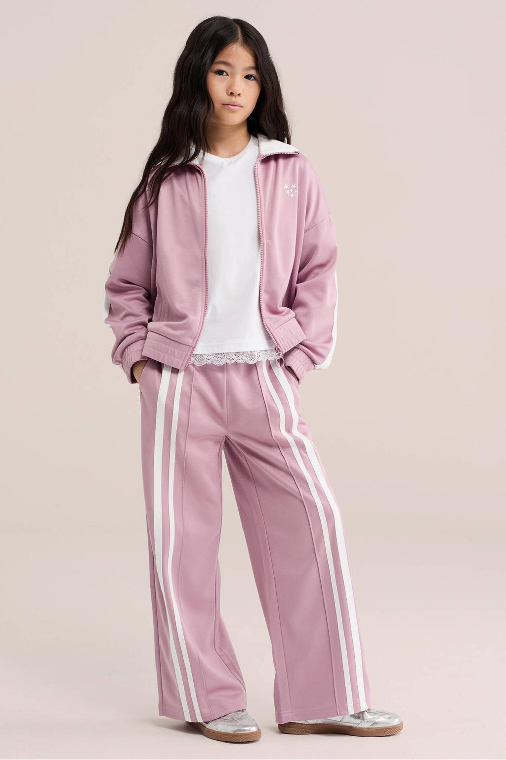 Lichtroze meisjes WE Fashion loose fit joggingbroek van polyester met elastische tailleband en effen