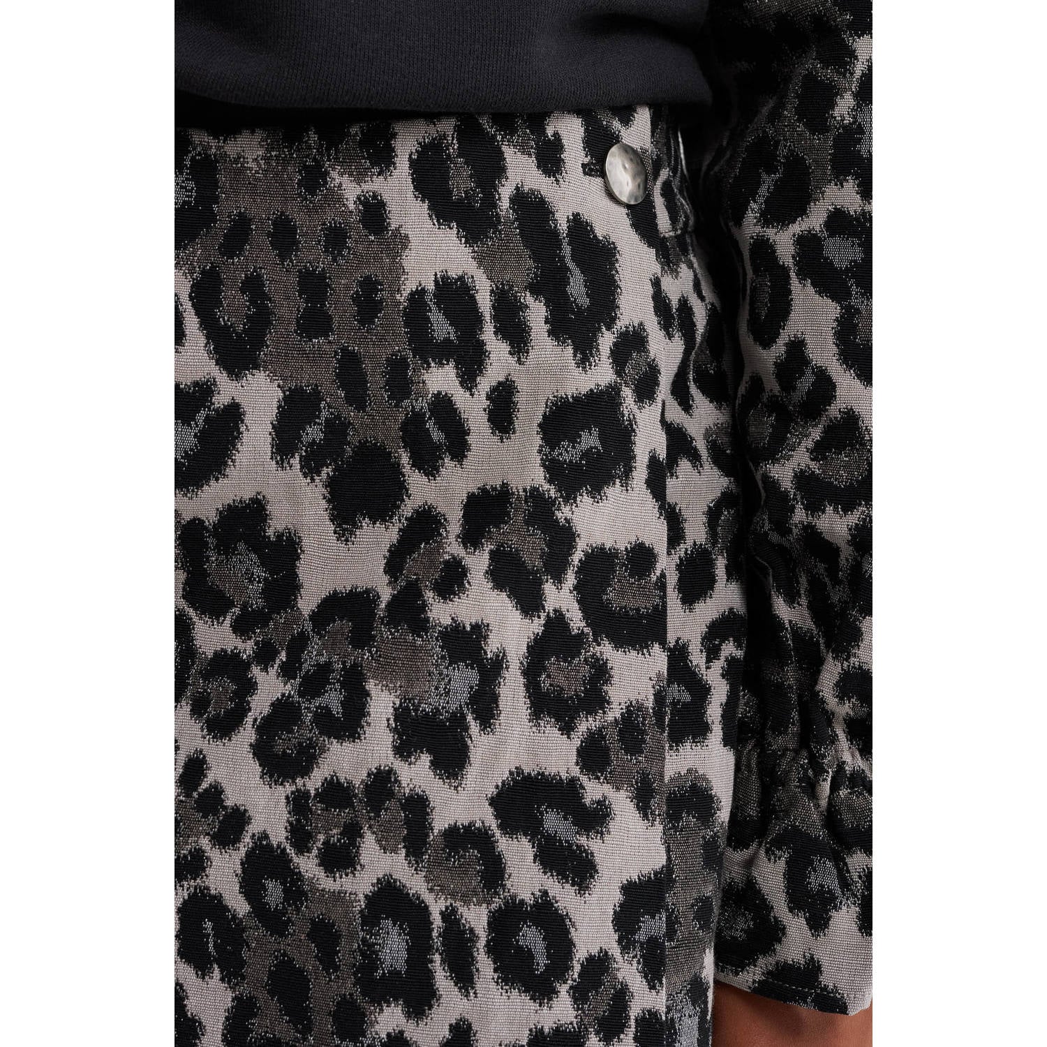WE Fashion korte rok met panterprint grijs ecru