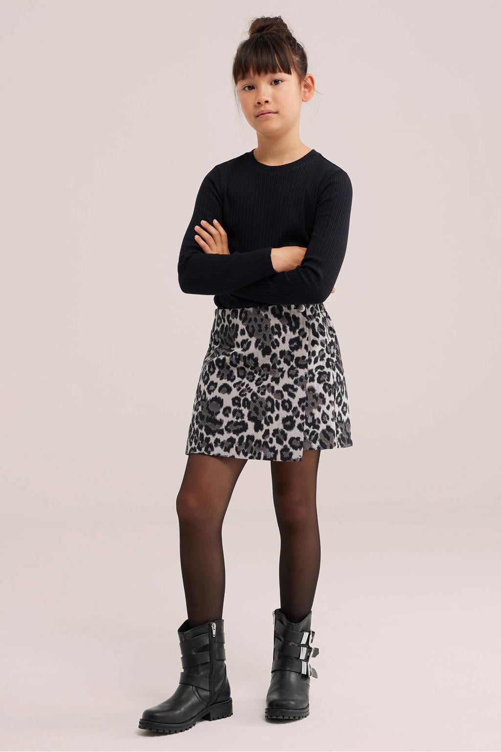 Zwarte meisjes WE Fashion longsleeve van katoen met effen, lange mouwen, ronde hals en rib gebreide details