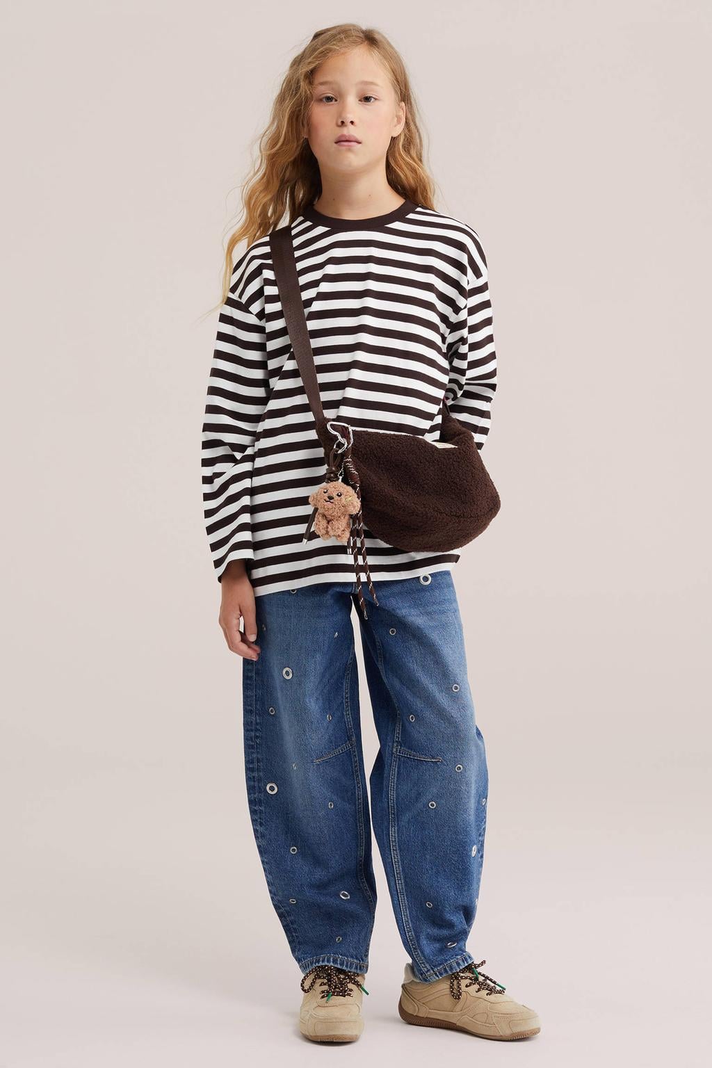 WE Fashion gestreepte longsleeve met backprint - donkerbruin/ecru