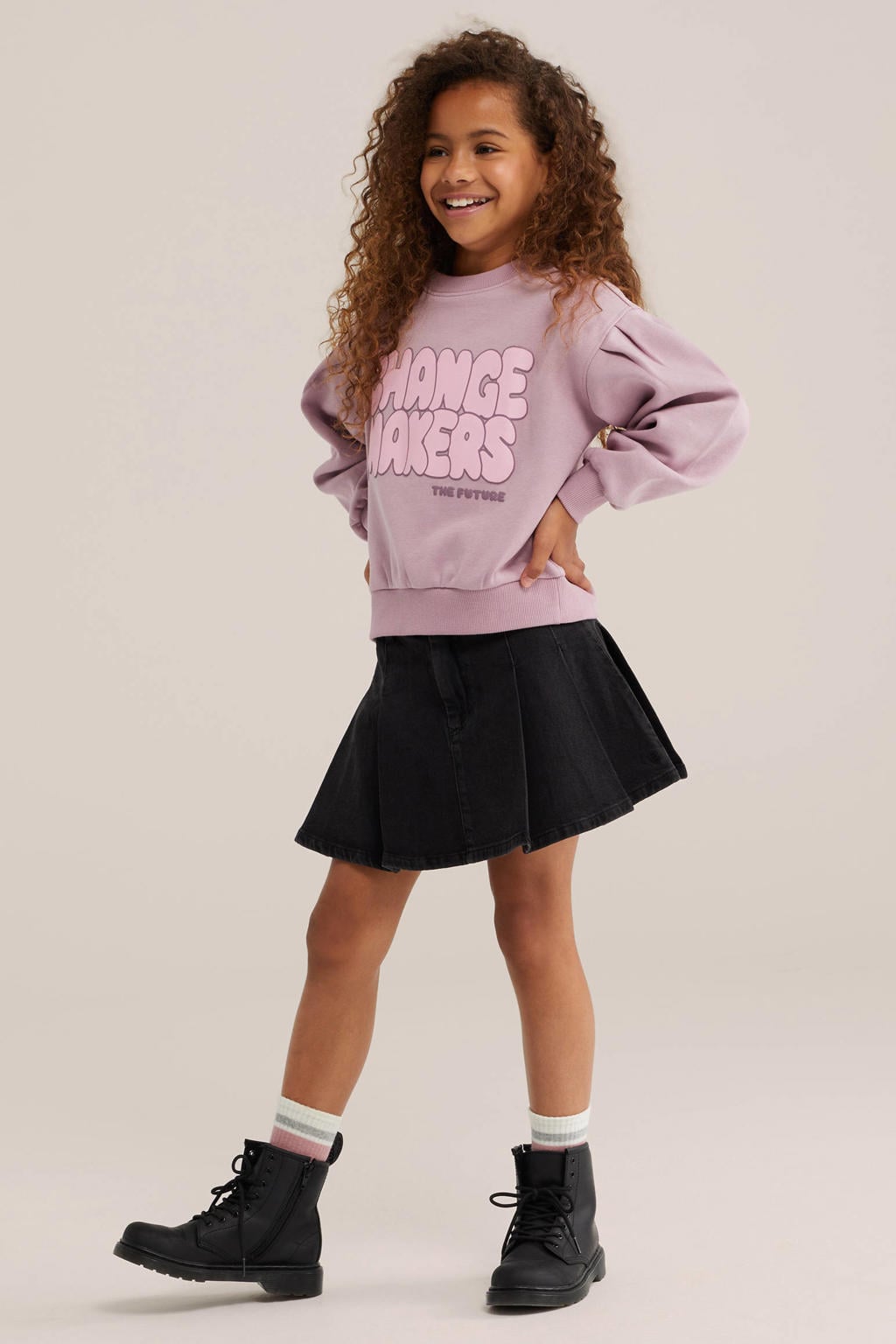 Black denim meisjes WE Fashion Blue Ridge korte plooirok gemaakt van denim en met rits- en knoopsluiting