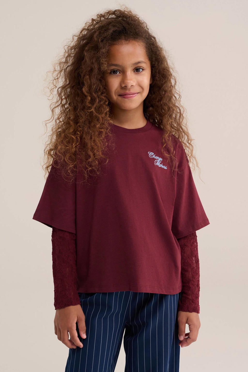 Donkerrode meisjes WE Fashion longsleeve van katoen met printopdruk, lange mouwen, ronde hals en kant