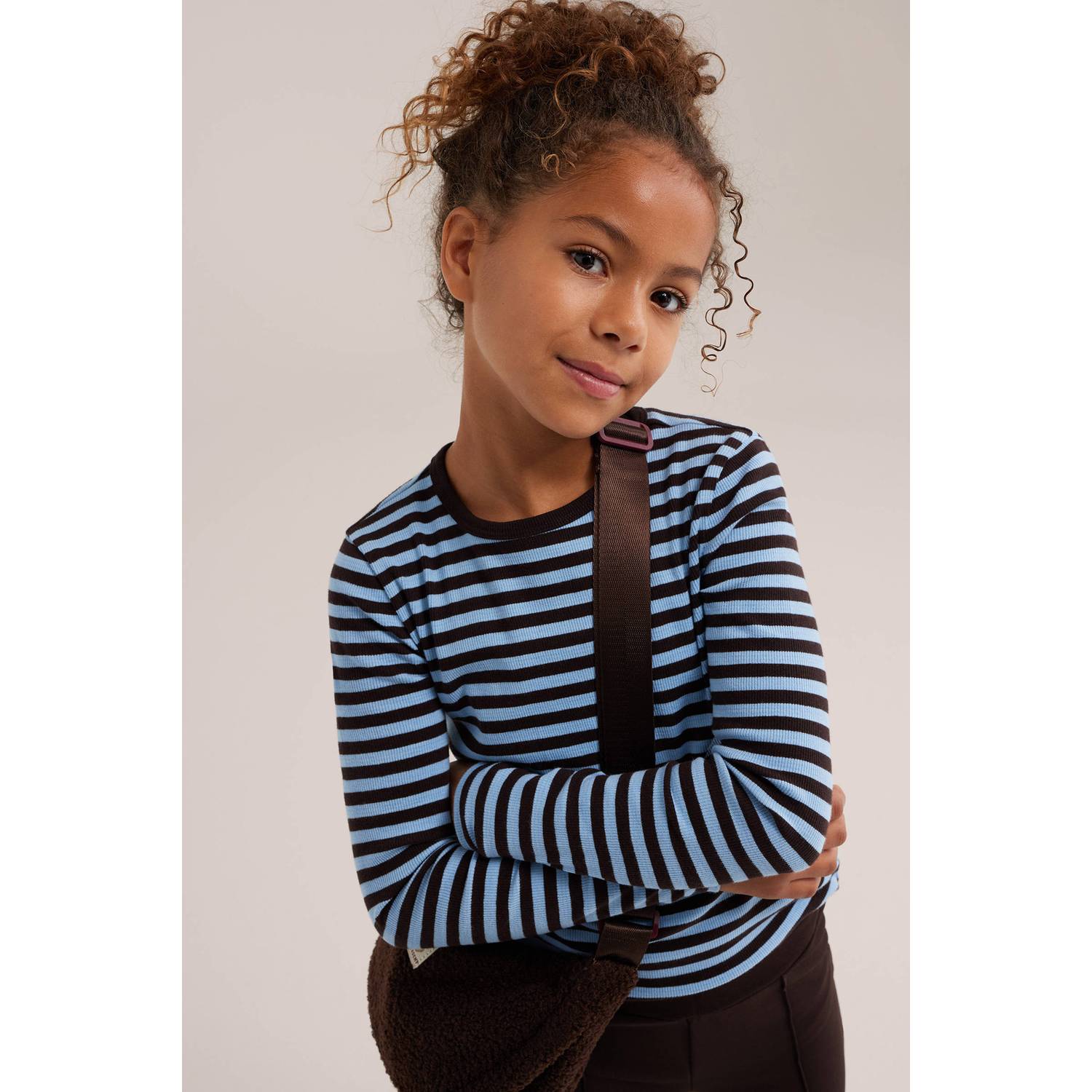 WE Fashion rechtvallende gestreepte longsleeve blauw bruin