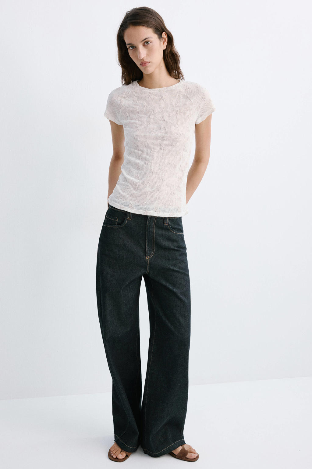 Beige dames Mango gebloemd T-shirt fijn gebreid van polyester met korte mouwen en ronde hals