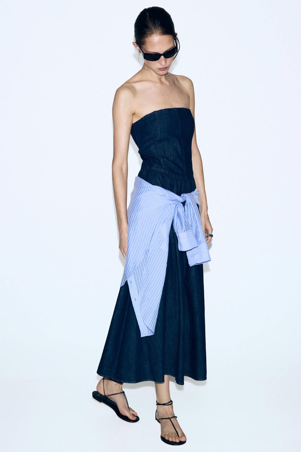 Dark blue denim dames Mango zomerjurk dark blue van katoen met effen, strapless hals en elastische tailleband