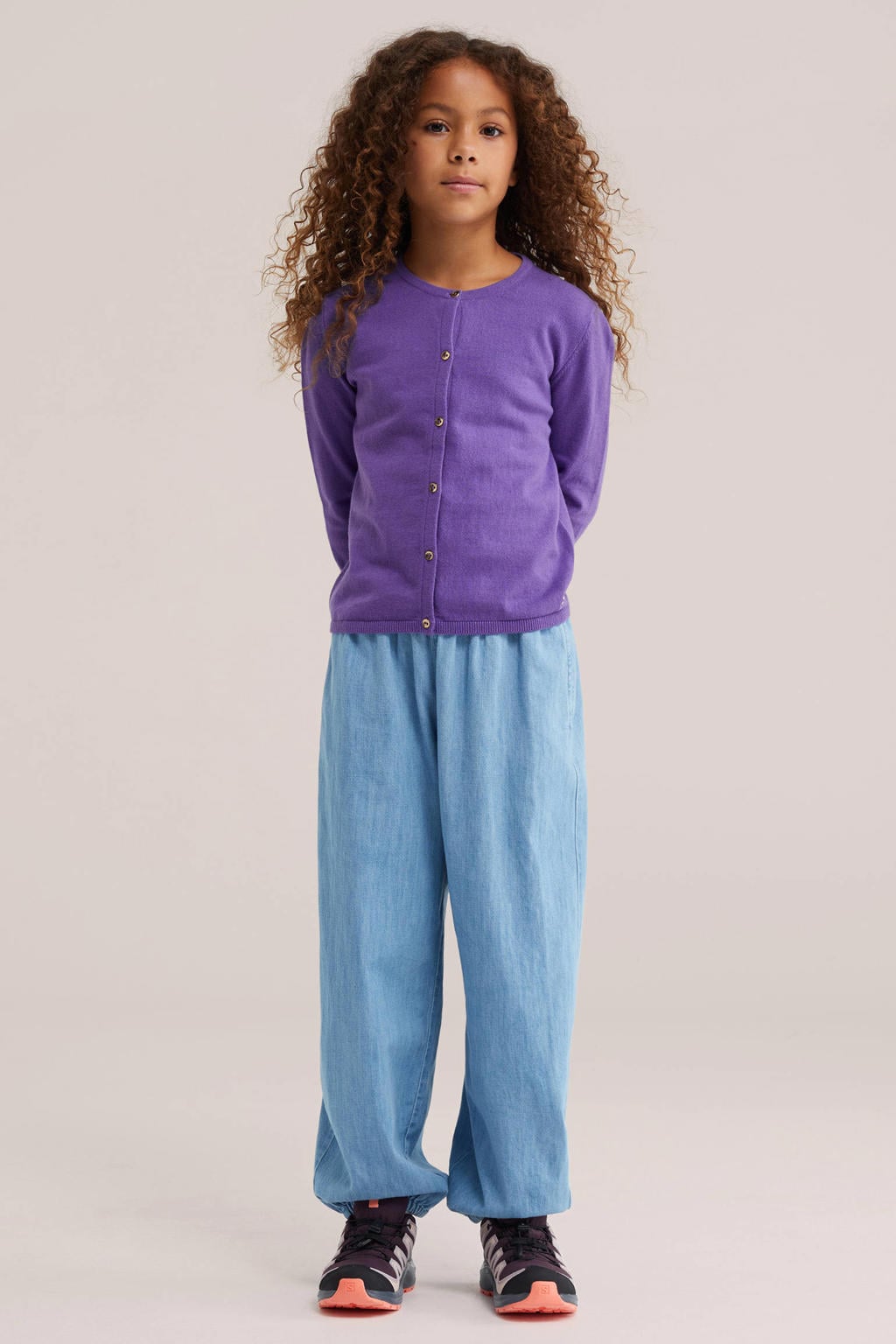 Paarse meisjes WE Fashion katoenen gebreide vest met lange mouwen, ronde hals en knoopsluiting