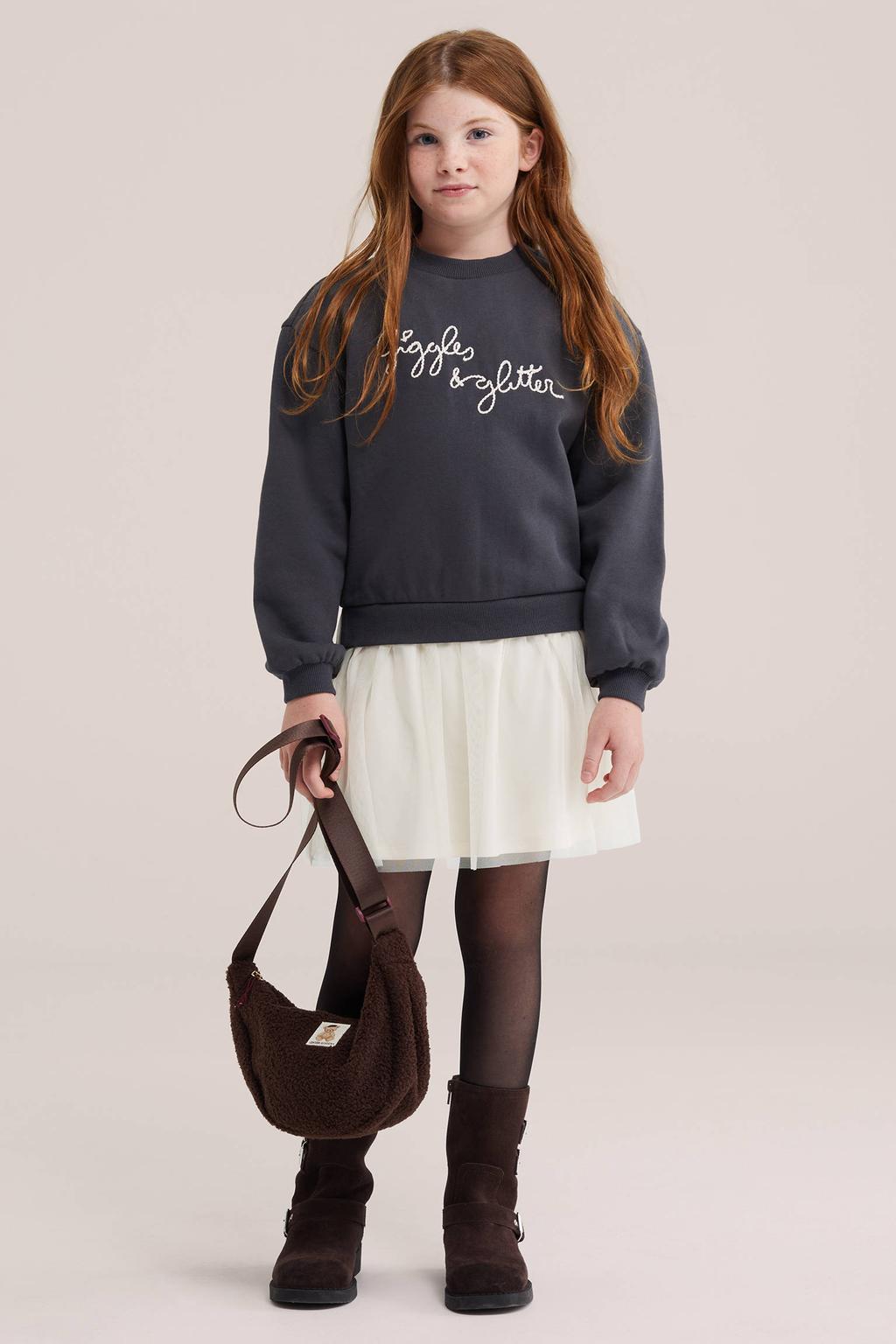 WE Fashion midi sweatjurk met tekst en tule details - donkergrijs/wit
