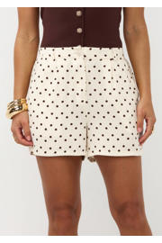 thumbnail: Ydence regular high waist casual short met stippen ecru