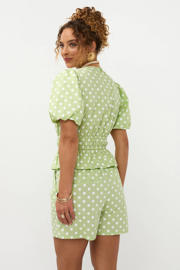 thumbnail: Ydence regular high waist casual short met stippen lichtgroen