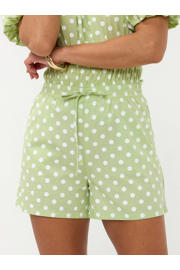 thumbnail: Ydence regular high waist casual short met stippen lichtgroen