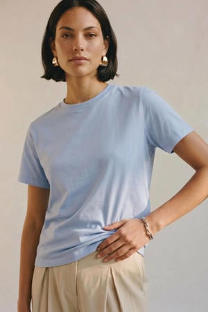 T-shirt lichtblauw
