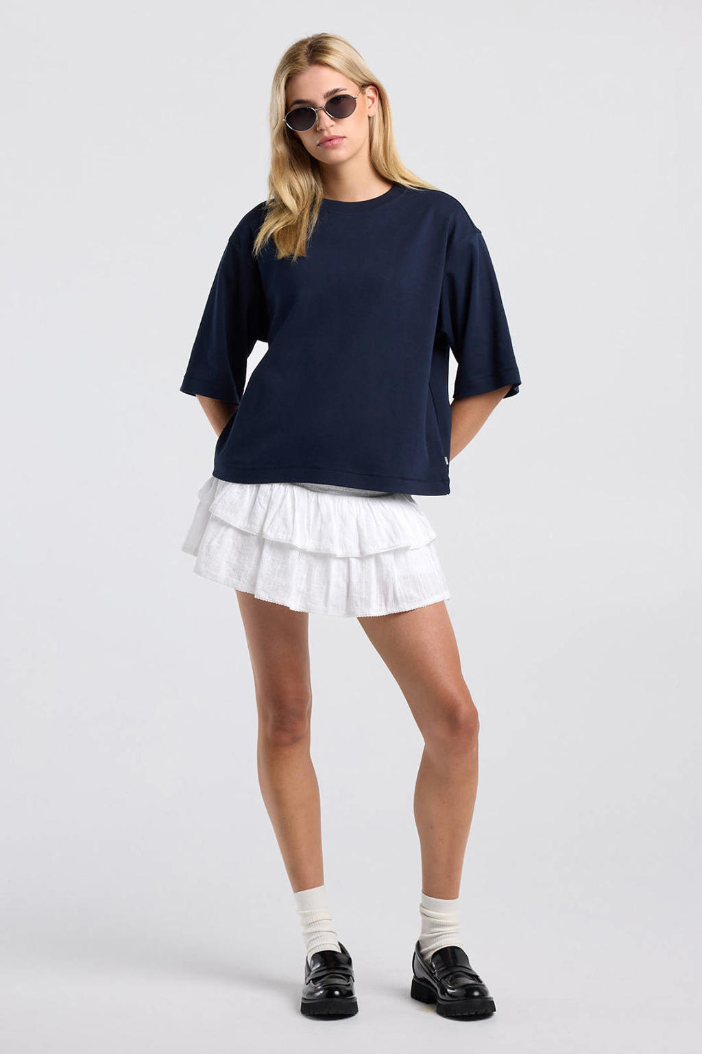 Donkerblauwe dames America Today gestreept T-shirt van katoen met effen, korte mouwen en ronde hals