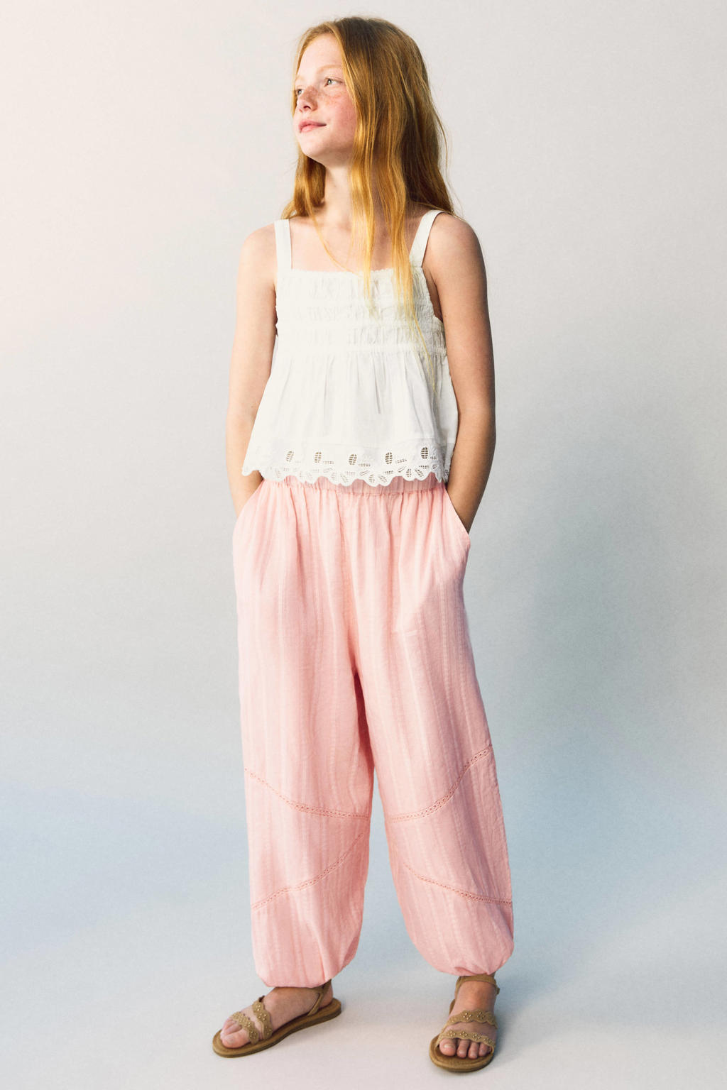 Ecru meisjes Mango Kids mouwloze top met effen, vierkante hals en borduursels