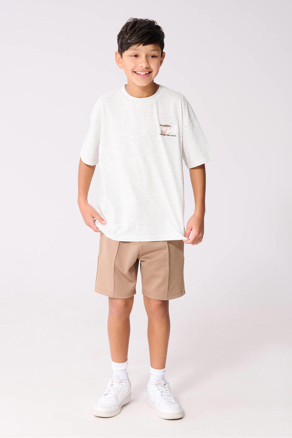 Lichtbruine jongens Shoeby casual short van polyester met knoopsluiting en effen