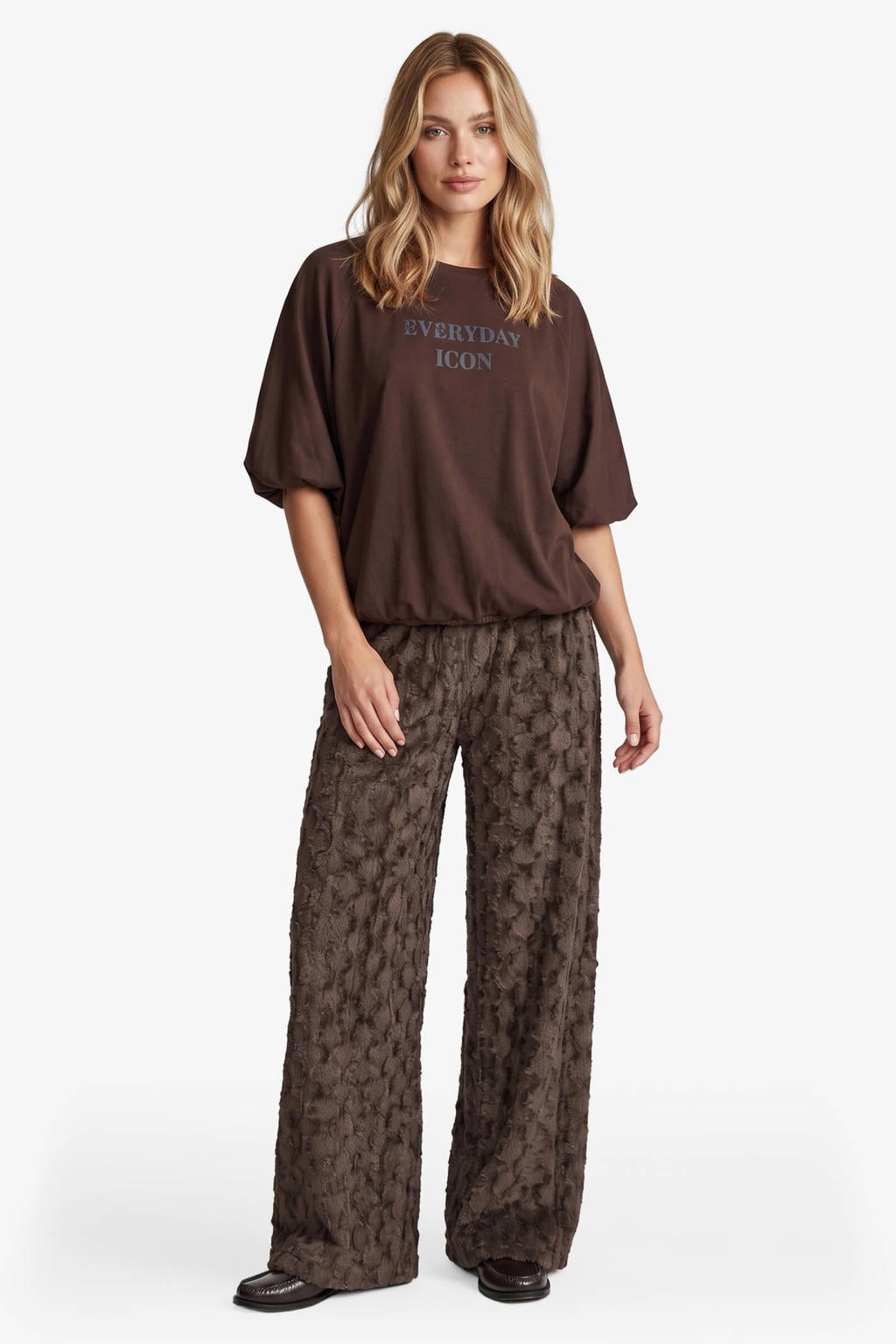 FLURESK T-shirt - bruin