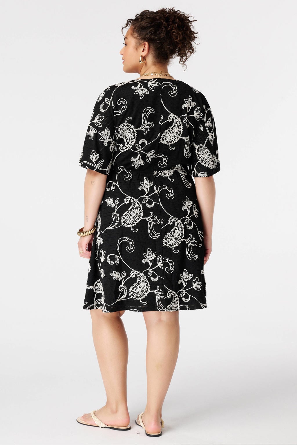Zwart en witte dames MS Mode korte jurk Plus Size van polyester met paisley print en korte mouwen
