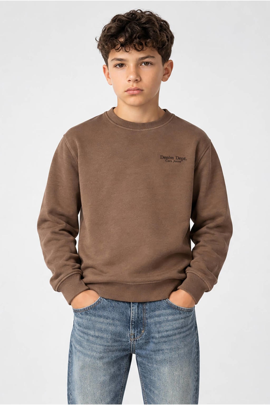 Taupe jongens Cars rechtvallende sweater met backprint, lange mouwen en ronde hals